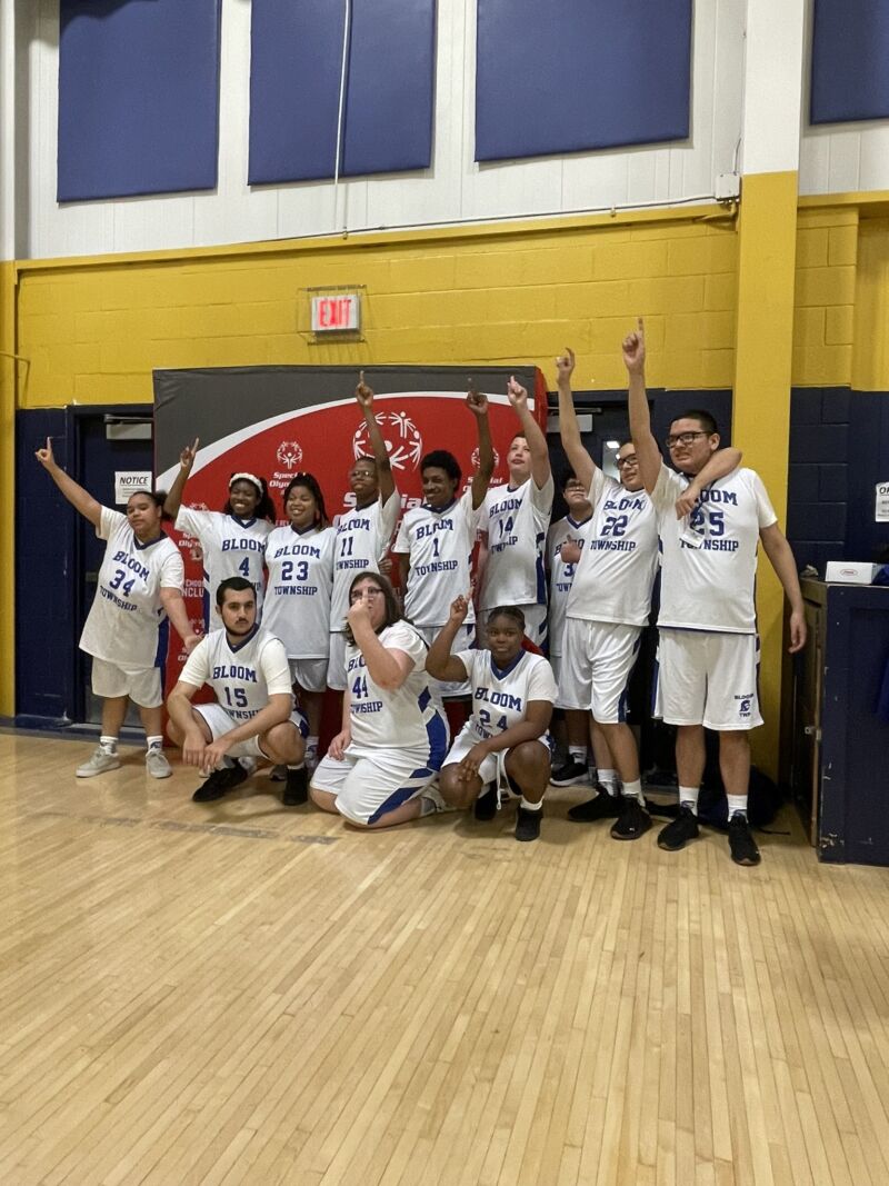 Image for the Tweet beginning: The Special Olympics team has