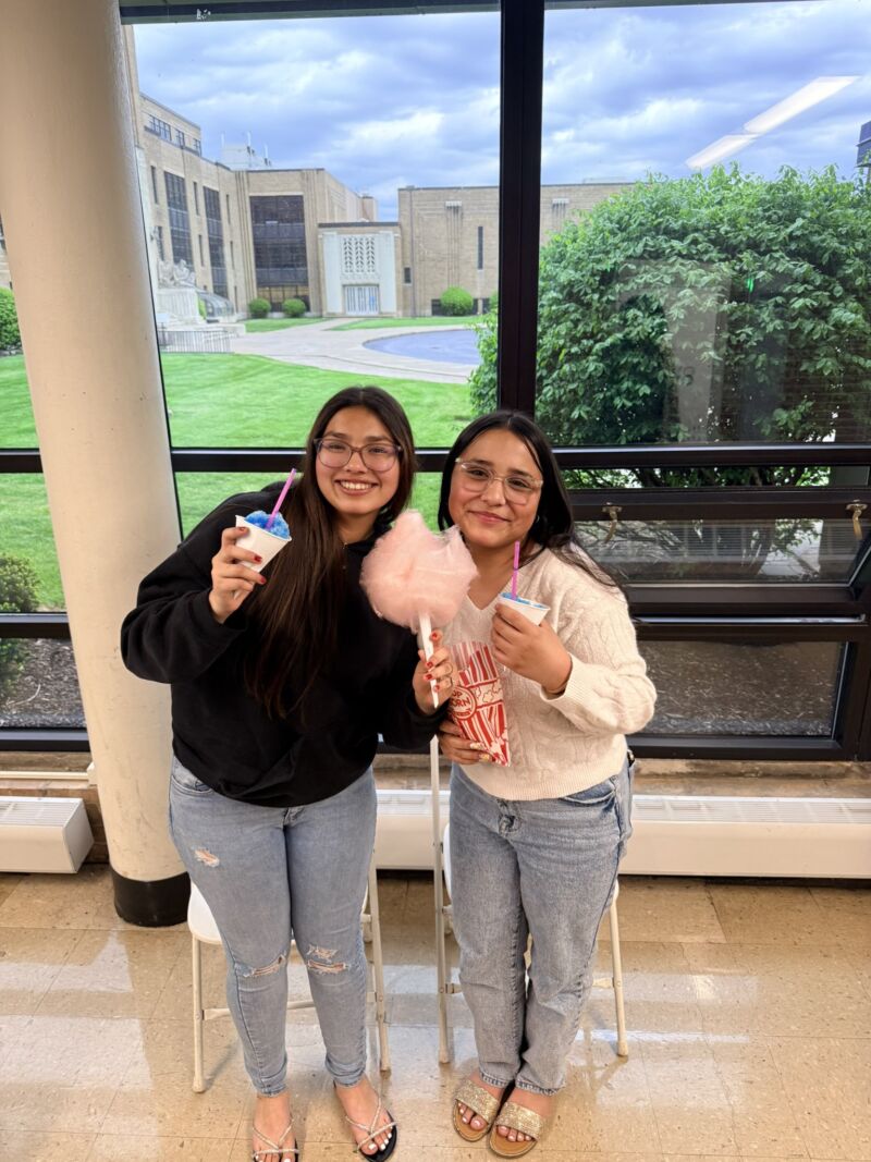 Image for the Tweet beginning: Science Expo @BloomTwpSports @DrJLAnderson 