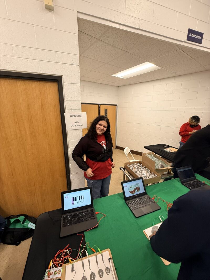 Image for the Tweet beginning: Science Expo @BloomTwpSports @DrJLAnderson 