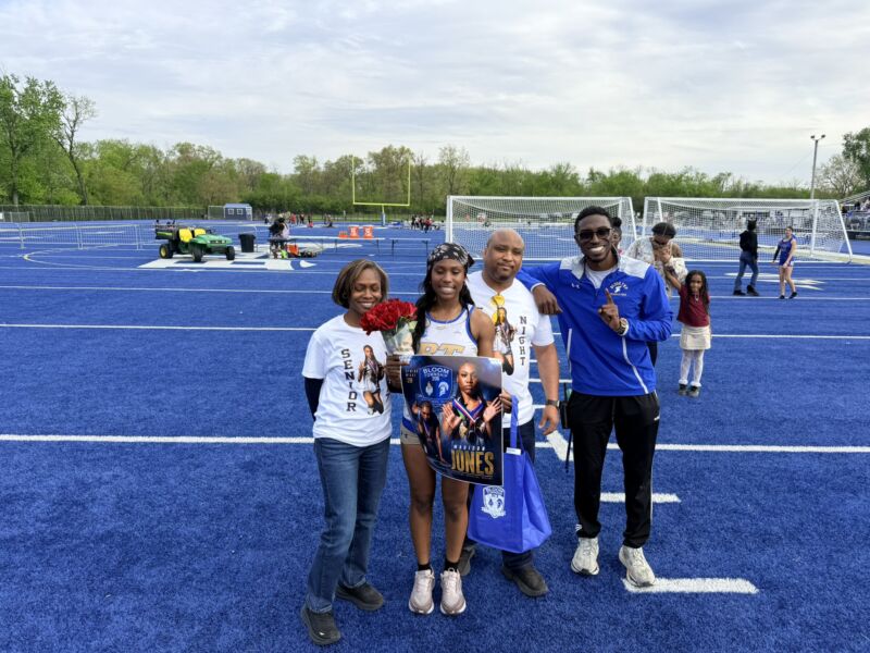 Image for the Tweet beginning: Track and Field Senior Night