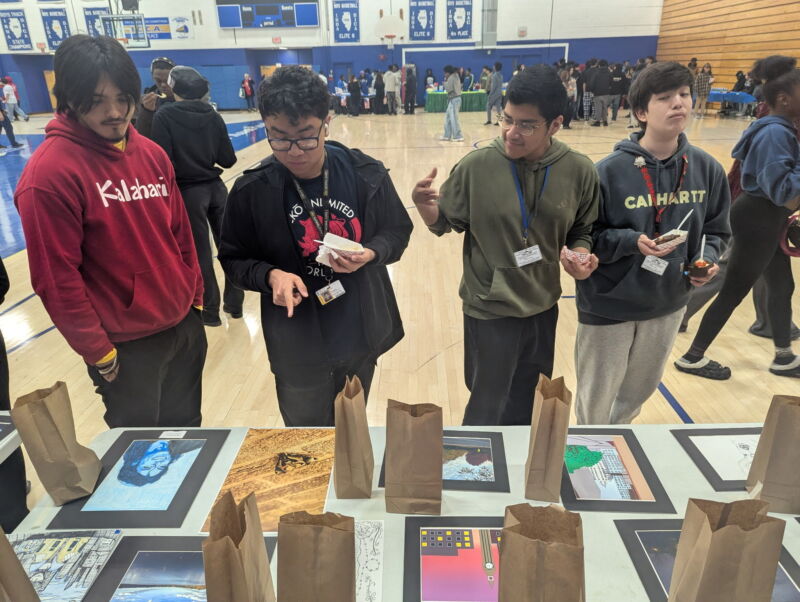 Image for the Tweet beginning: Bloom Art Department joined Around