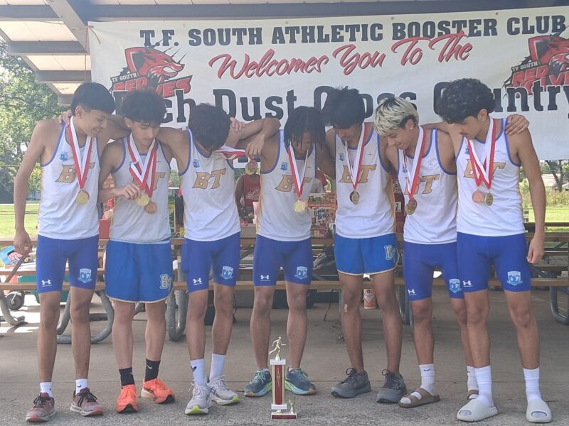 Image for the Tweet beginning: Varsity Boys win the TF