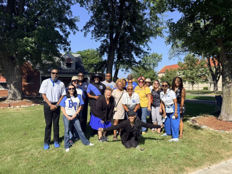 Image for the Tweet beginning: Fiesta Chicago Heights 2026 Parade.