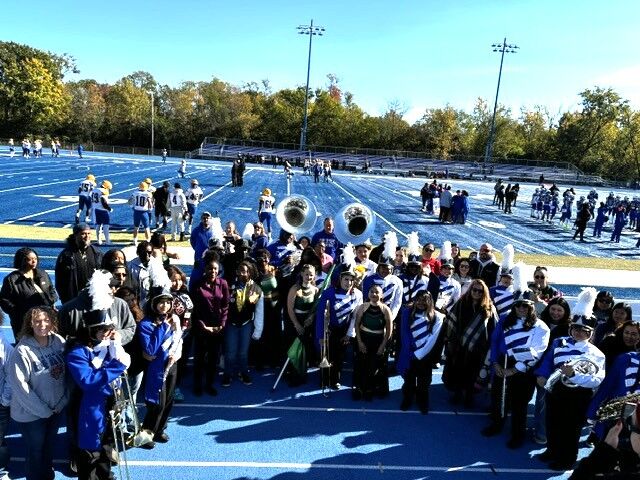 Image for the Tweet beginning: Senior Day- Band, Cheer, Football
@DrNavarre
